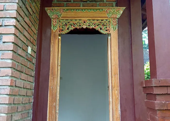 Maison d'hôtes Purana 3*
